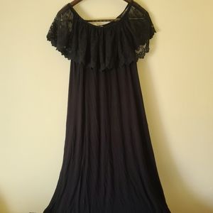 Black Off the shoulders maxi
